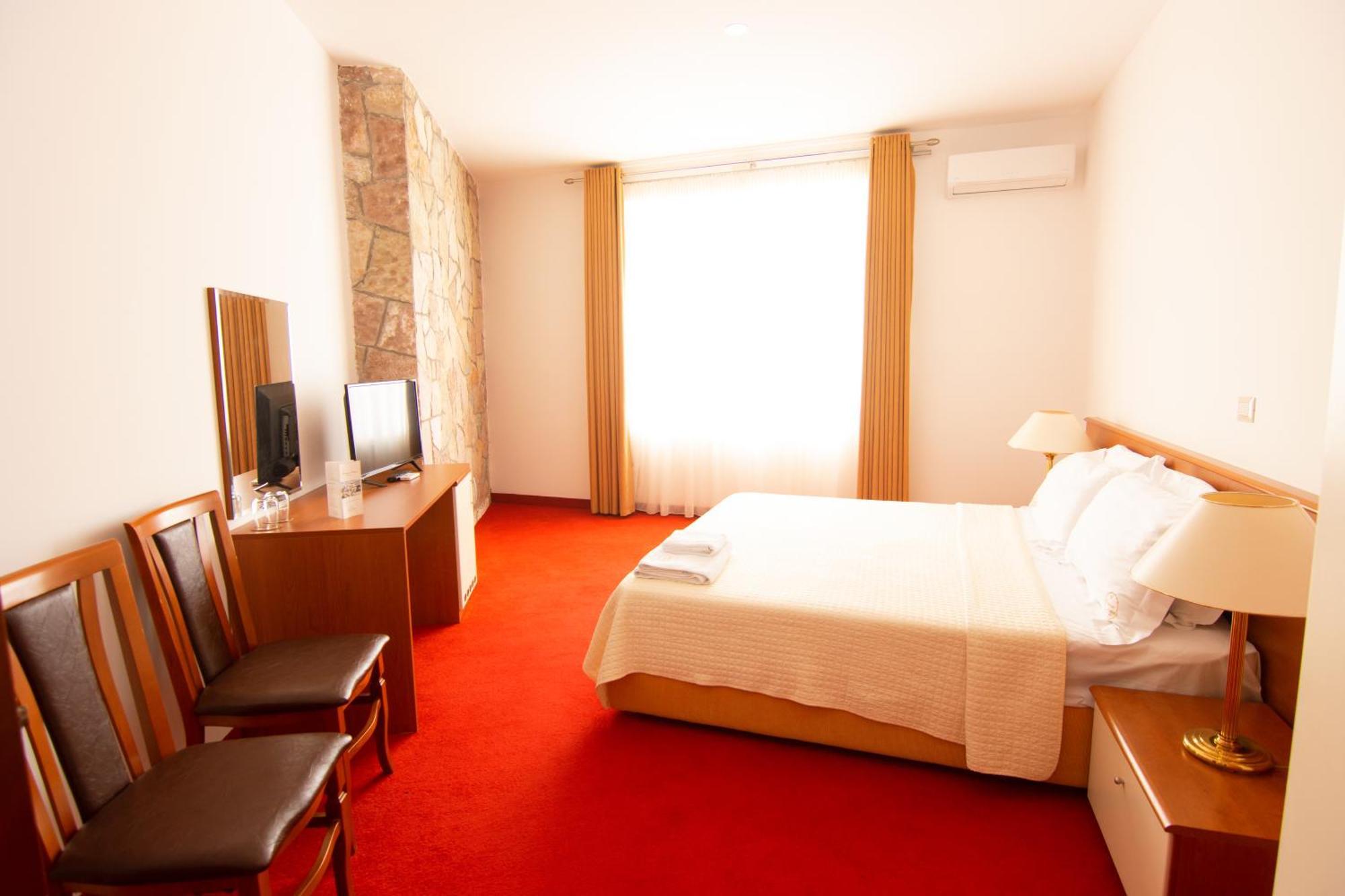 Chateau Linza Resort Tirana Eksteriør billede