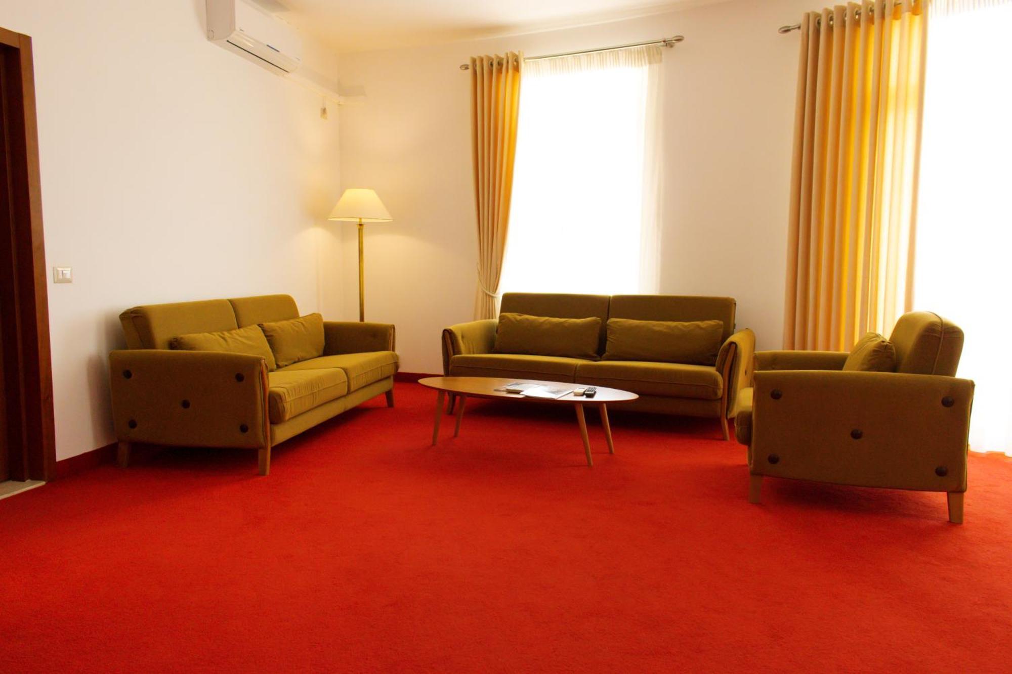 Chateau Linza Resort Tirana Eksteriør billede
