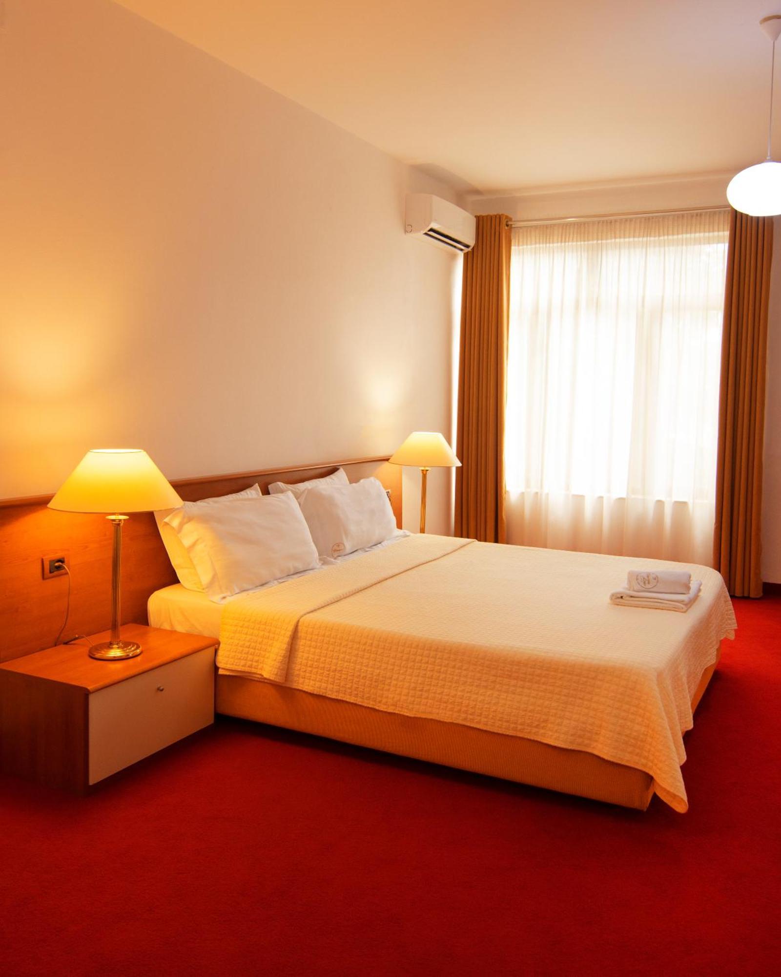 Chateau Linza Resort Tirana Eksteriør billede